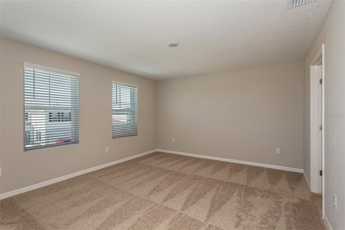6051 PRAIRIE RUN — photo 4 of 25