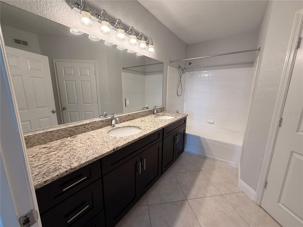 304 SOUTH STREET — photo 12 of 15