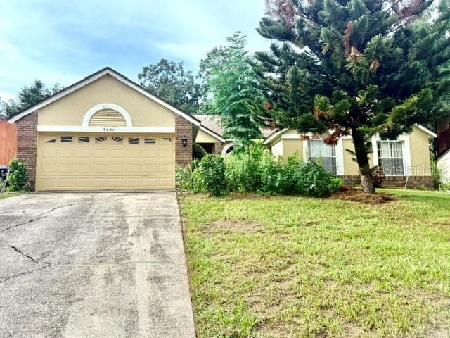 7037 HIAWASSEE OAK DRIVE — photo 1 of 5