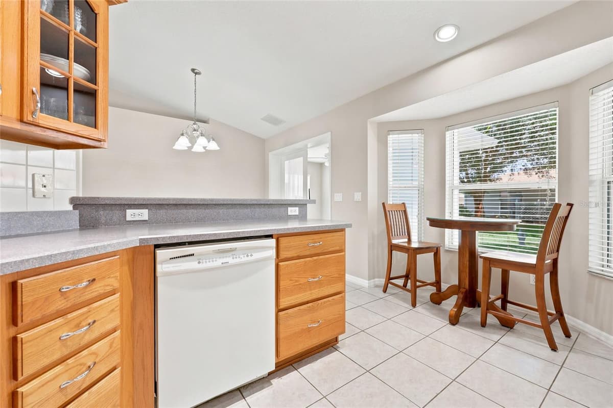 8708 60TH CIRCLE — photo 9 of 35