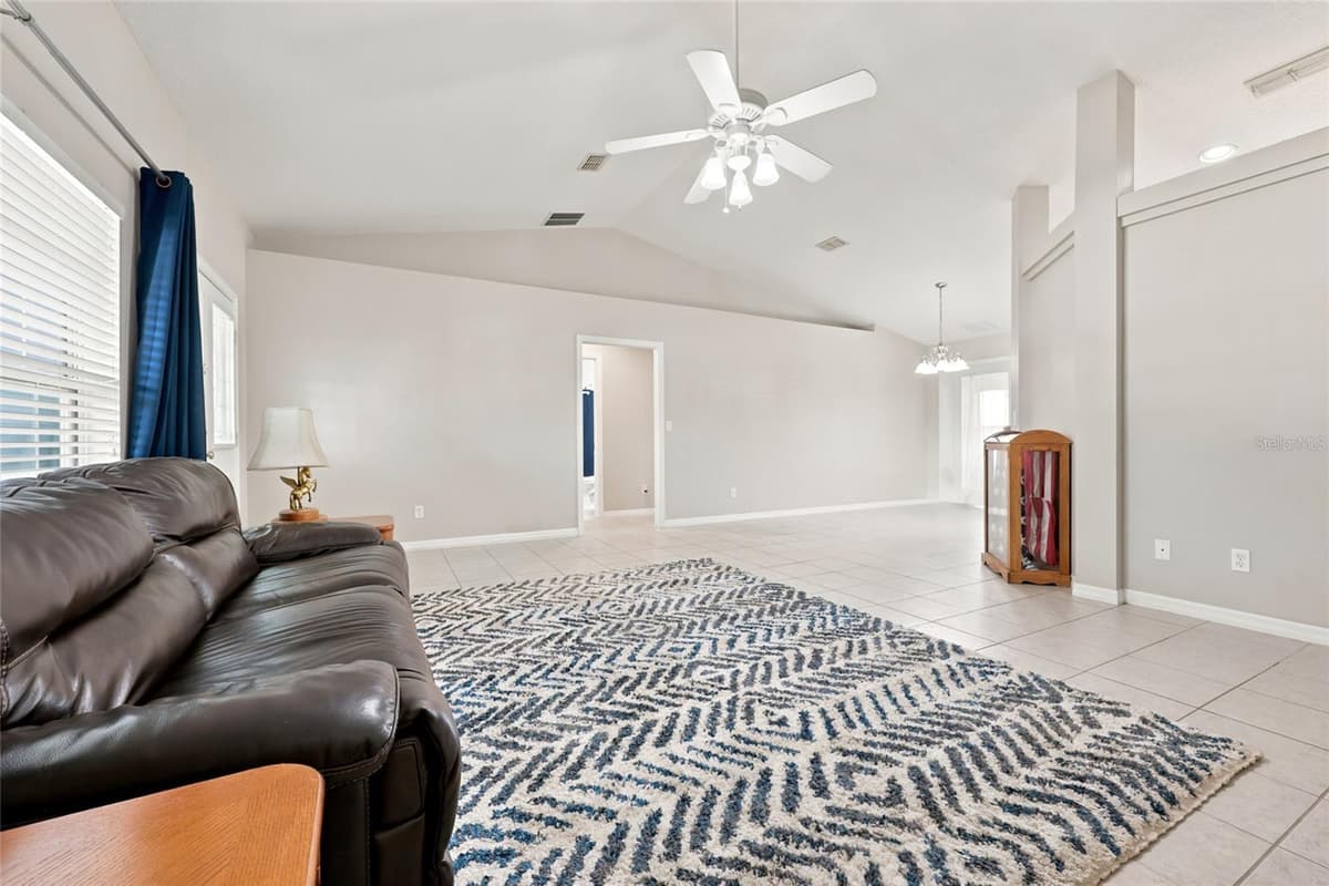 8708 60TH CIRCLE — photo 5 of 35