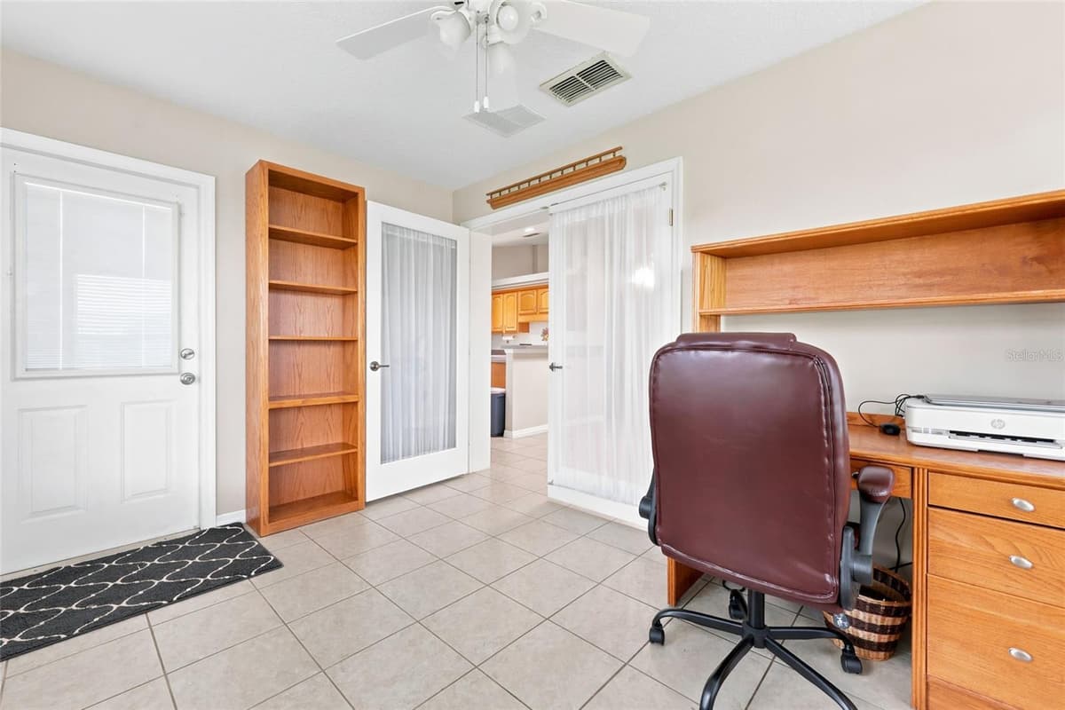 8708 60TH CIRCLE — photo 12 of 35