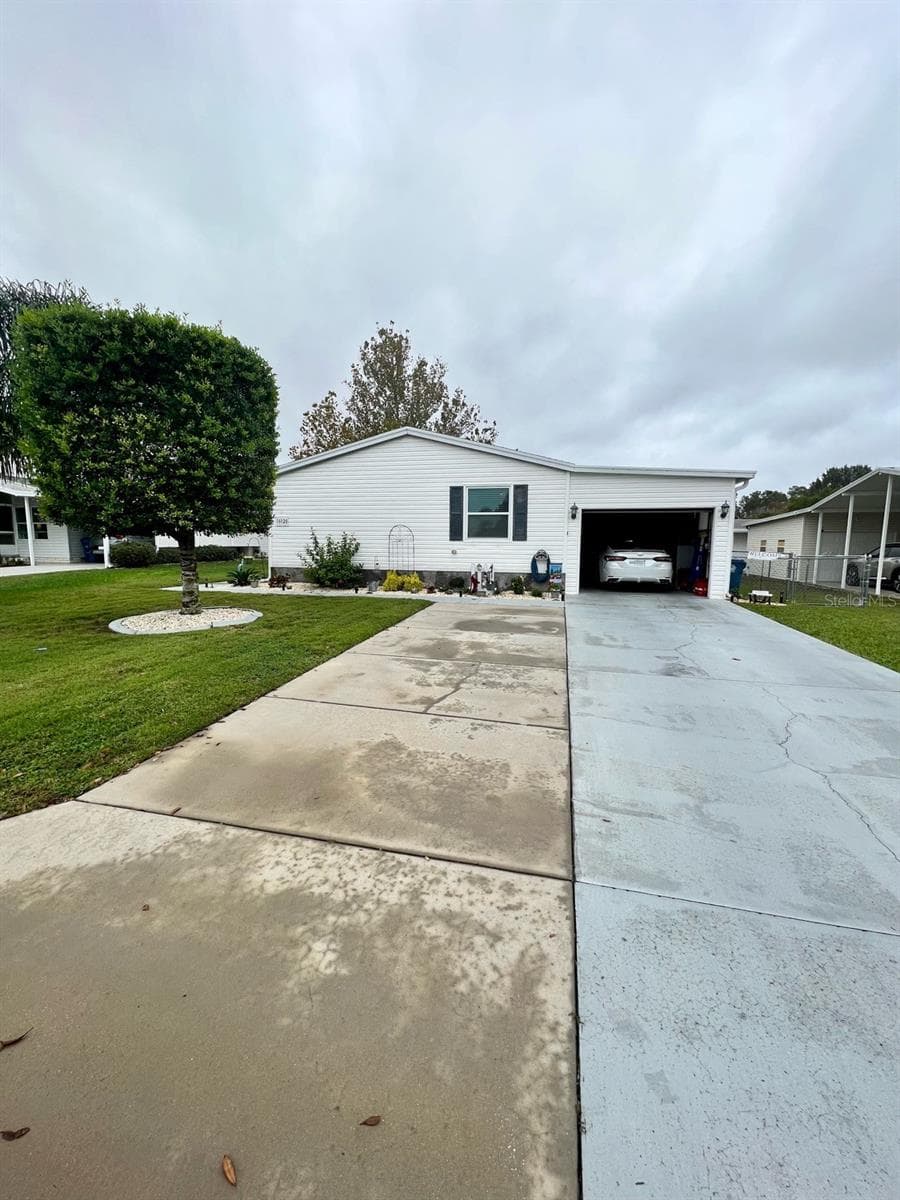 16120 BROOKRIDGE BOULEVARD — photo 40 of 43