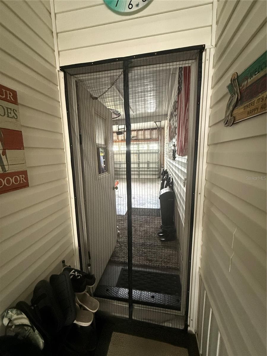 16120 BROOKRIDGE BOULEVARD — photo 38 of 43