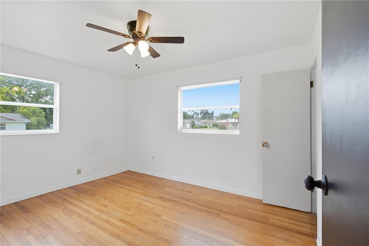 5307 108TH STREET — photo 16 of 23