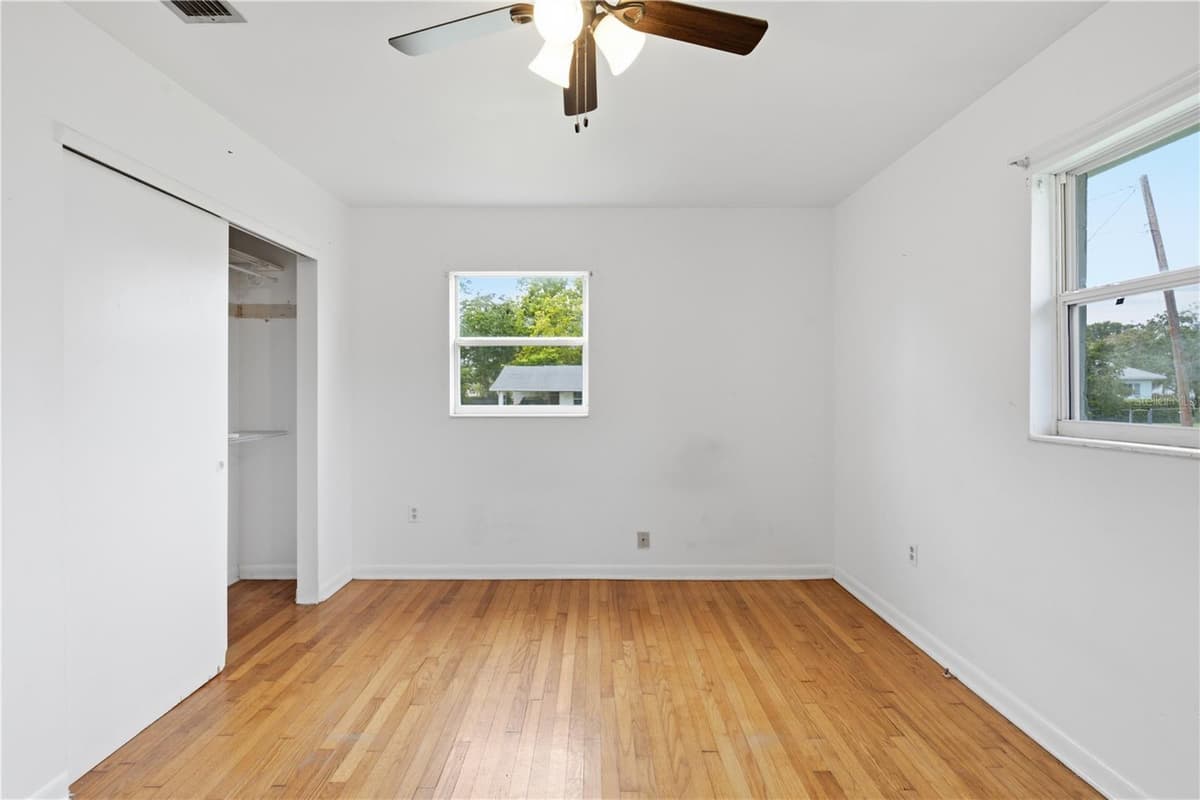 5307 108TH STREET — photo 17 of 23