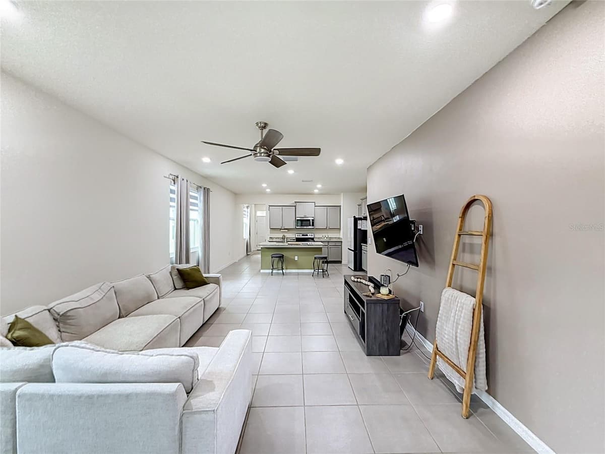 4143 44TH CIRCLE — photo 15 of 53