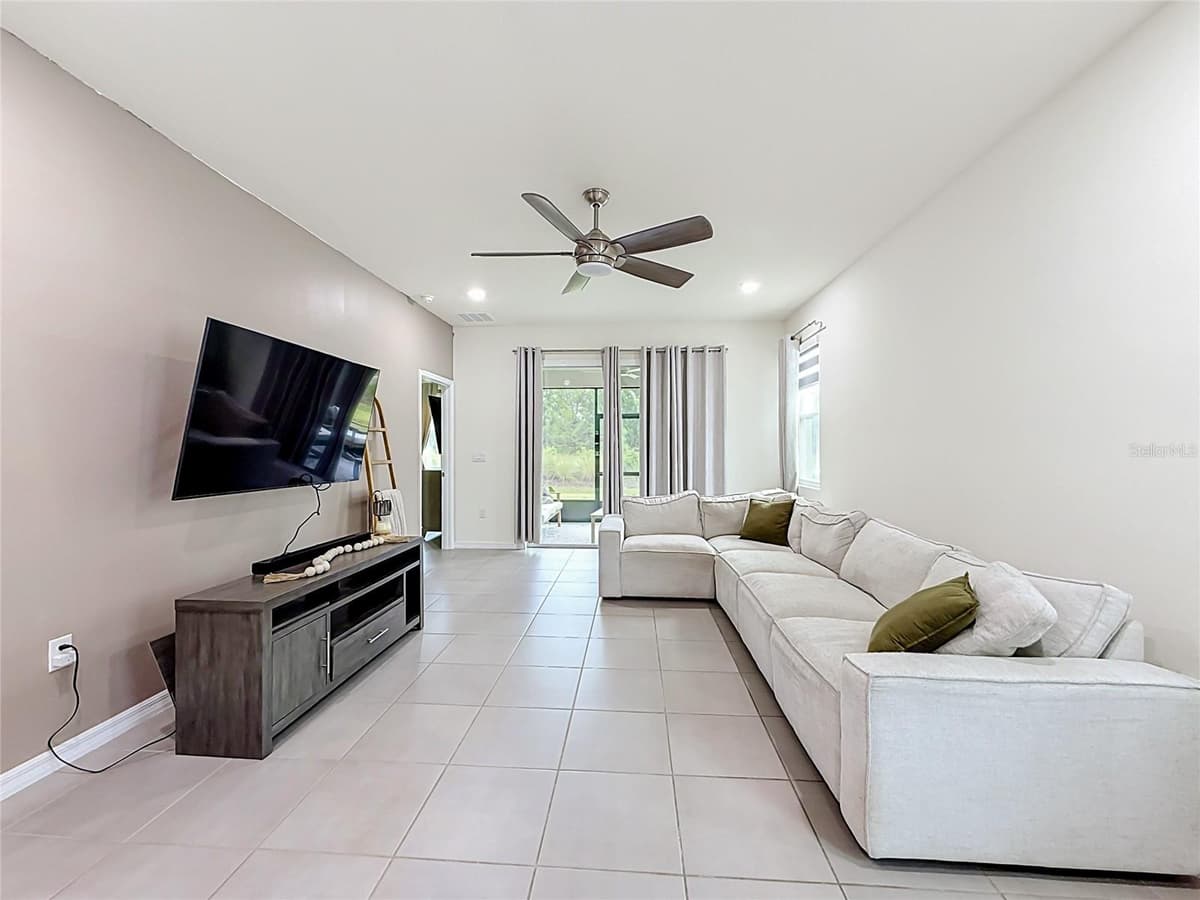 4143 44TH CIRCLE — photo 13 of 53