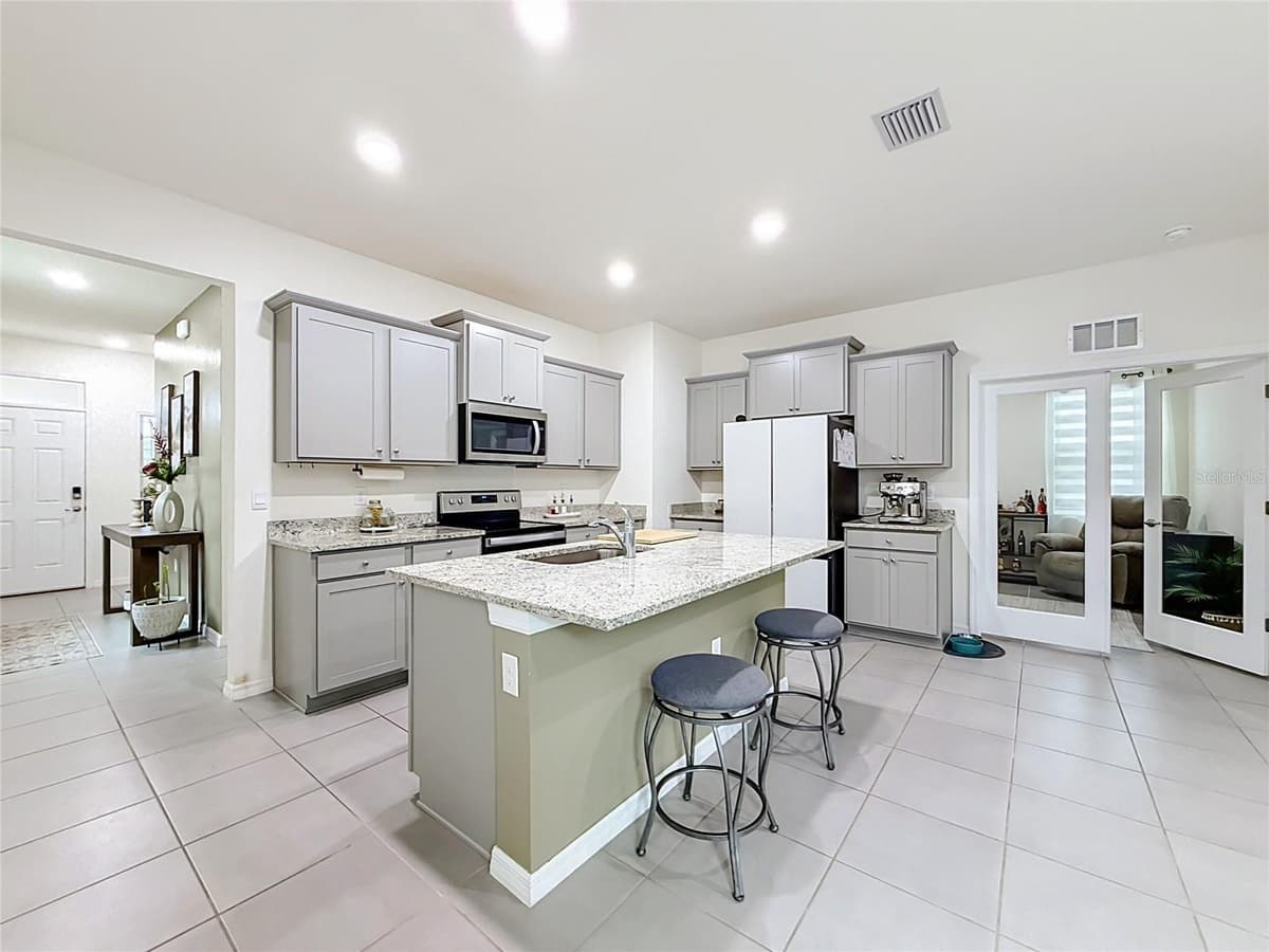 4143 44TH CIRCLE — photo 4 of 53