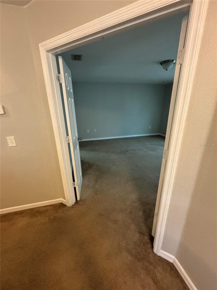 11938 SILVERLAKE PARK DRIVE — photo 11 of 45