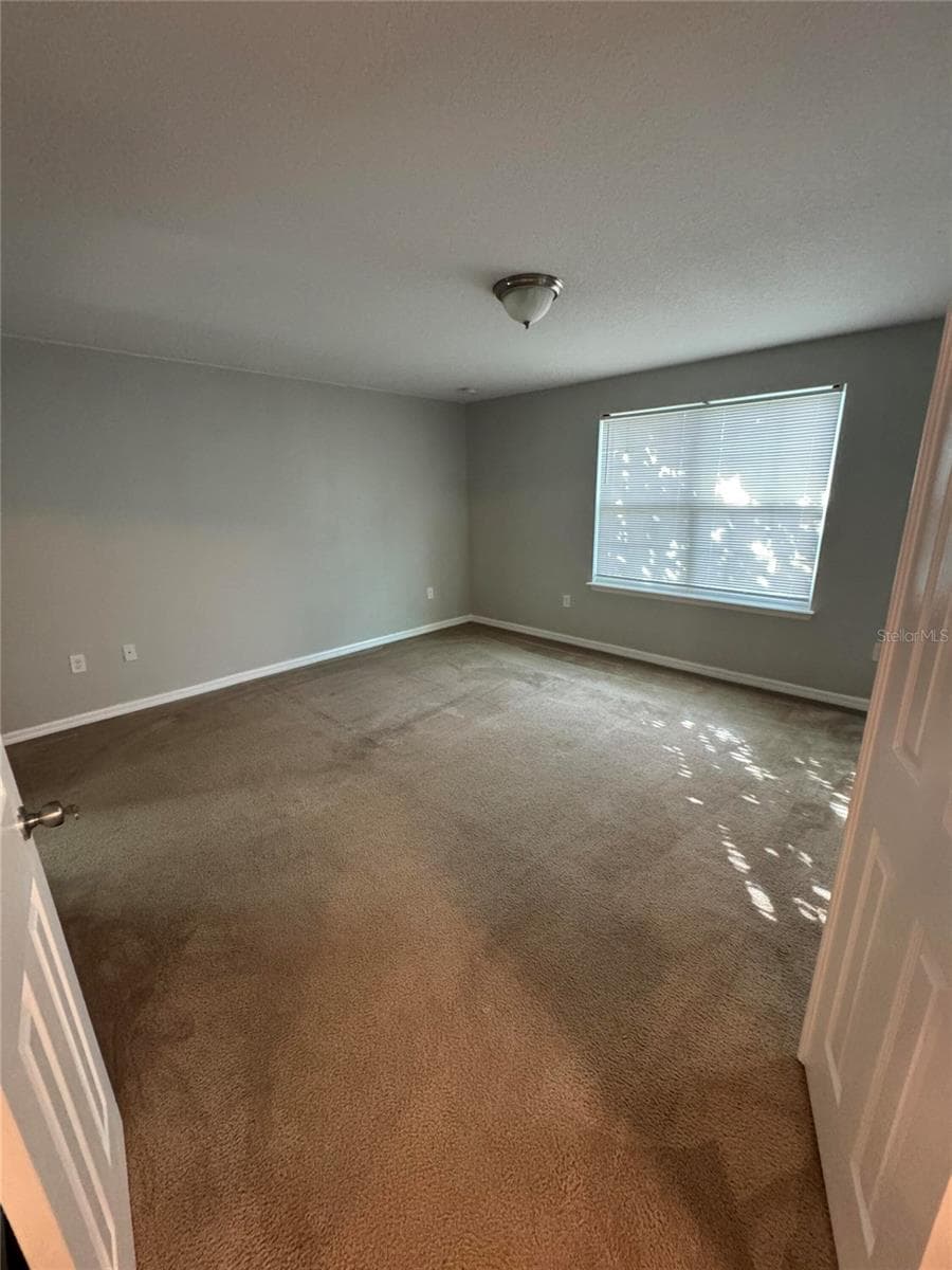 11938 SILVERLAKE PARK DRIVE — photo 14 of 45