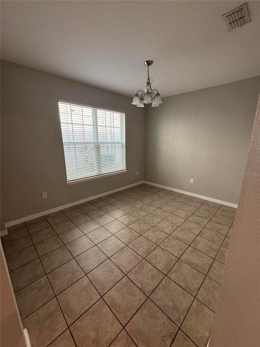 11938 SILVERLAKE PARK DRIVE — photo 7 of 45