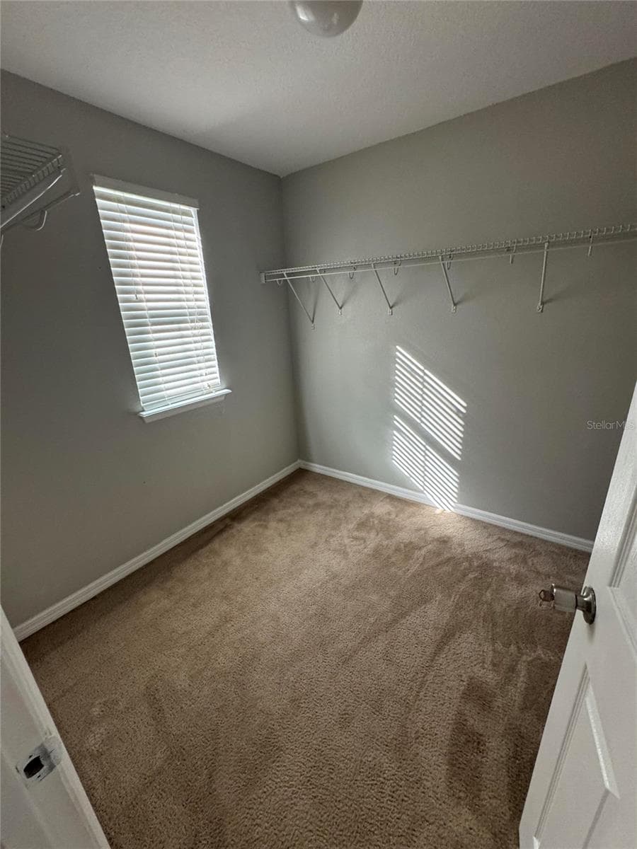 11938 SILVERLAKE PARK DRIVE — photo 16 of 45