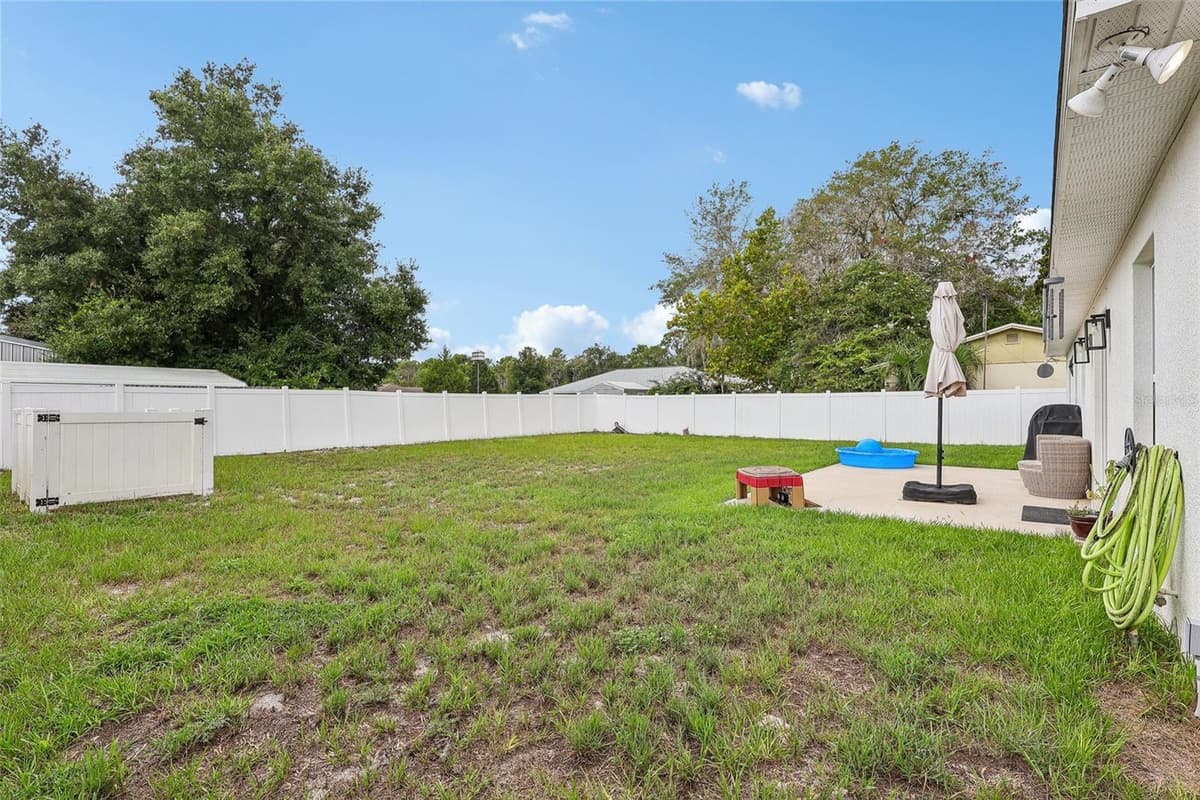 12020 VIRGINIA DRIVE — photo 31 of 35