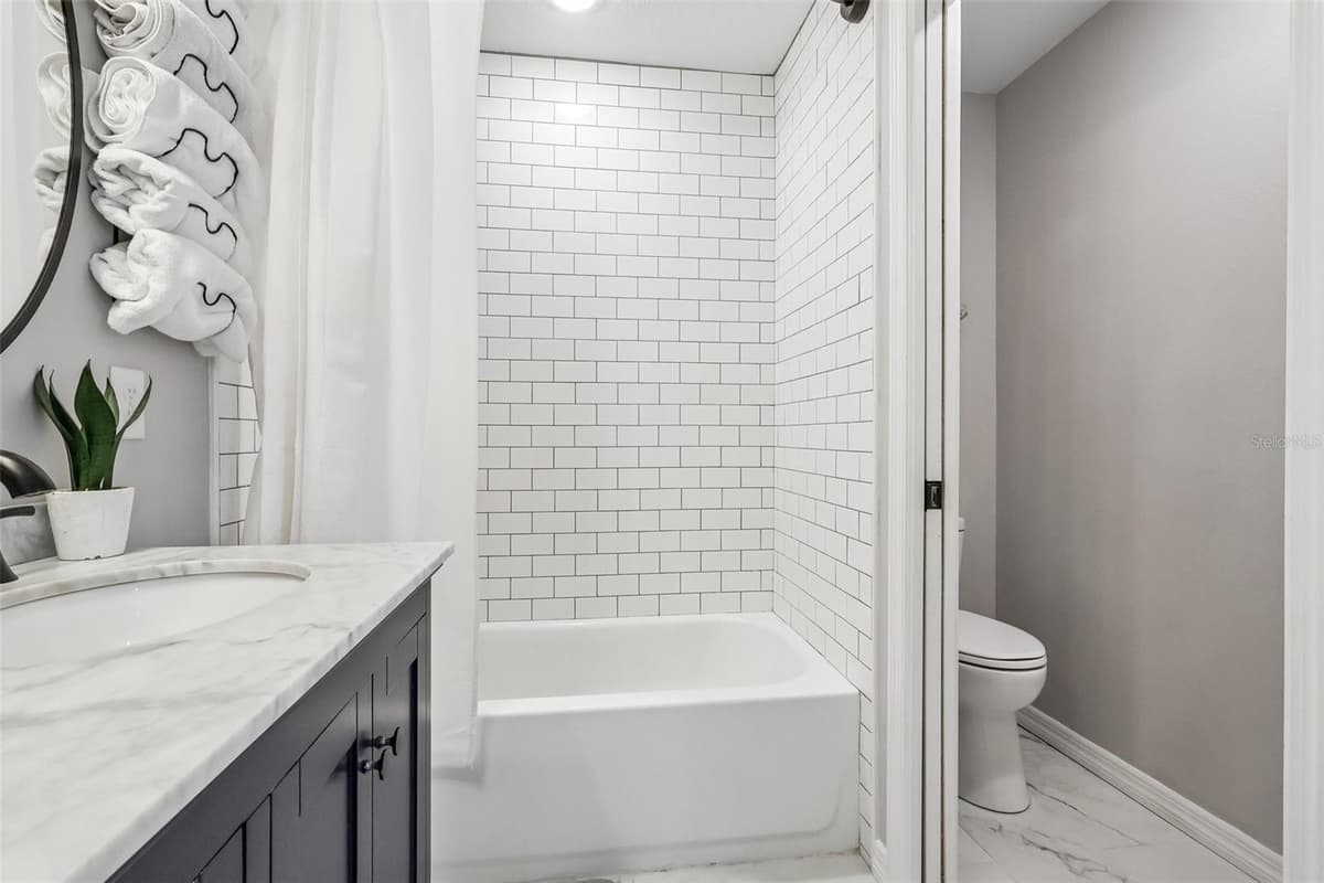 12020 VIRGINIA DRIVE — photo 25 of 35