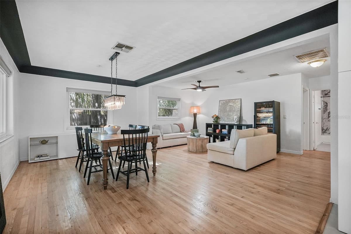 3027 BURLINGTON AVENUE — photo 6 of 53