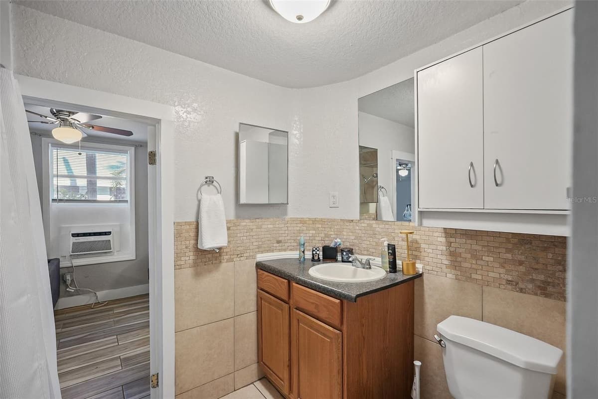 3027 BURLINGTON AVENUE — photo 34 of 53