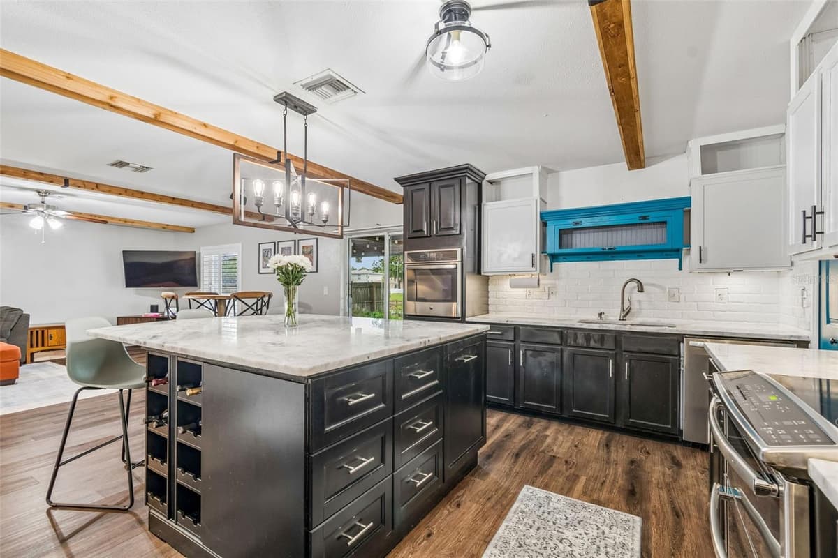 13715 TRAMORE DRIVE — photo 17 of 93