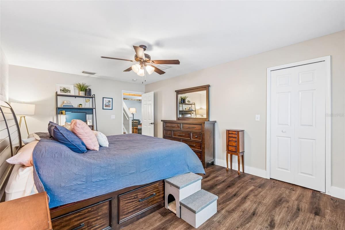 13715 TRAMORE DRIVE — photo 34 of 93