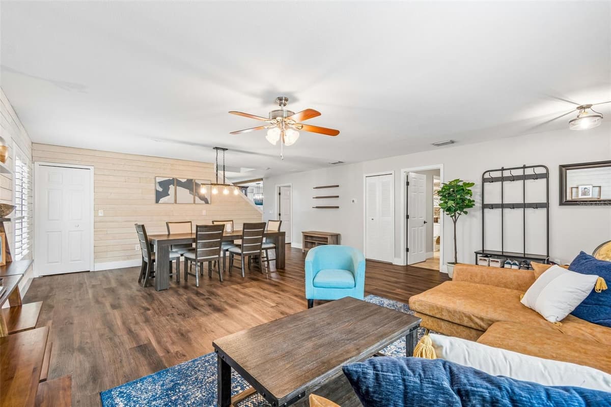 13715 TRAMORE DRIVE — photo 13 of 93