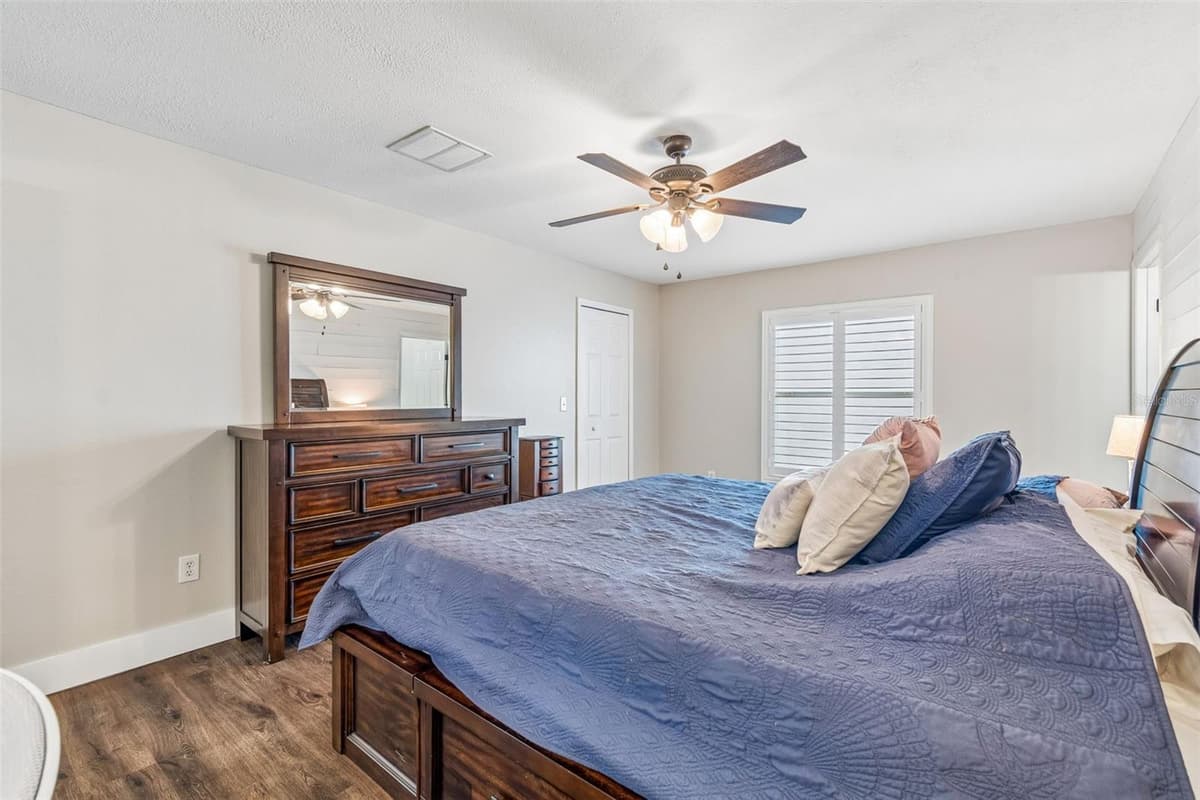 13715 TRAMORE DRIVE — photo 35 of 93
