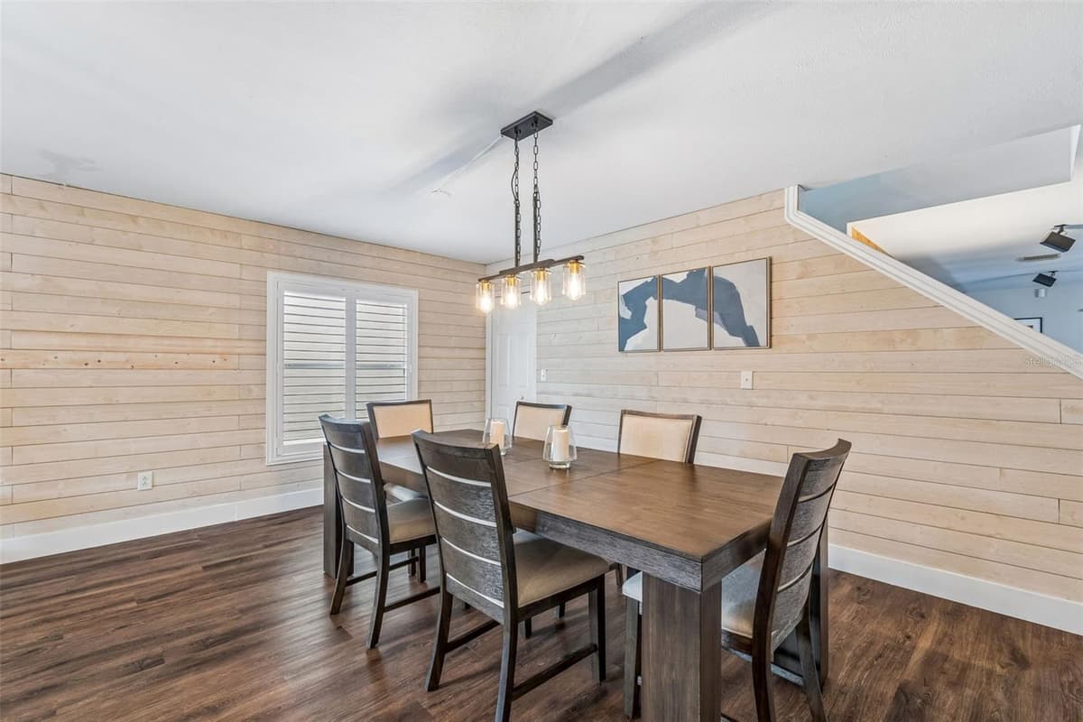 13715 TRAMORE DRIVE — photo 14 of 93
