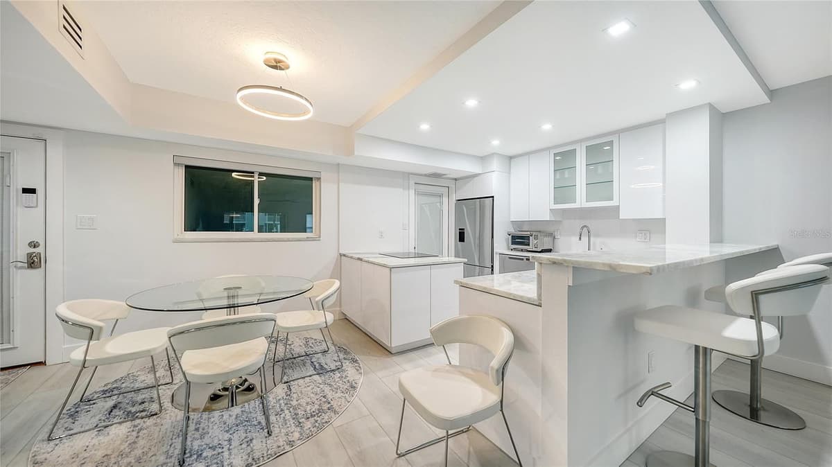 1150 TARPON CENTER DRIVE — photo 4 of 56