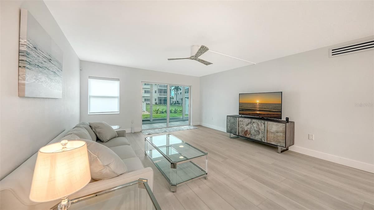 1150 TARPON CENTER DRIVE — photo 12 of 56