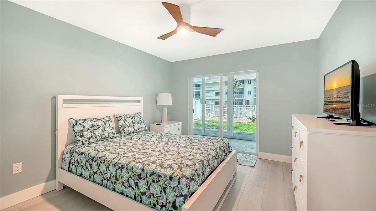 1150 TARPON CENTER DRIVE — photo 24 of 56