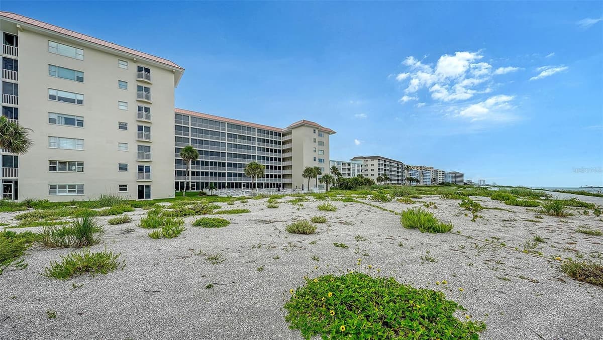 1150 TARPON CENTER DRIVE — photo 35 of 56