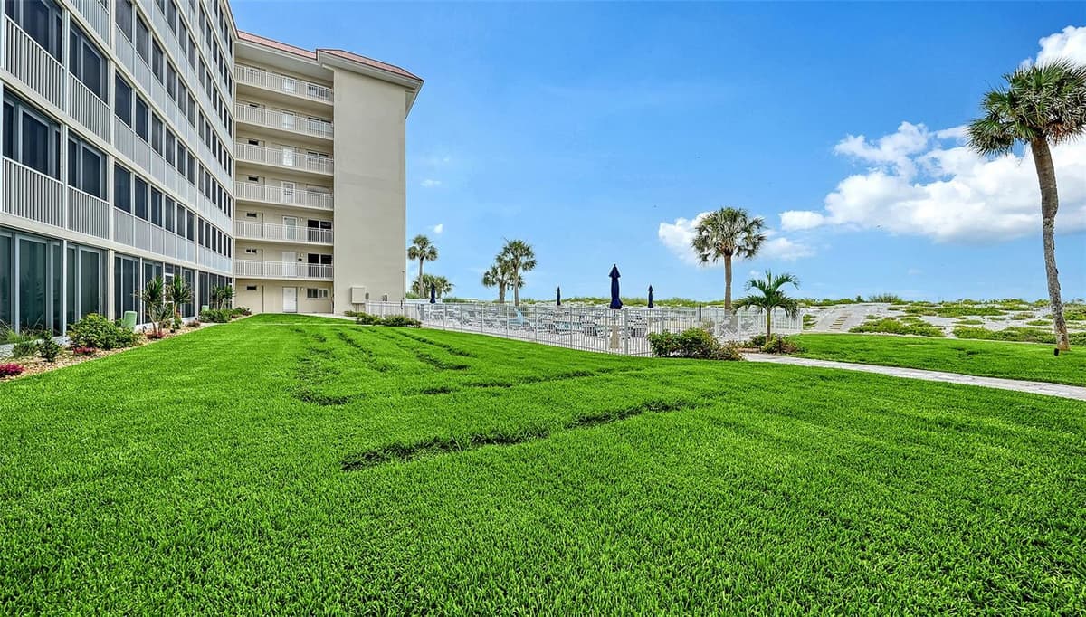 1150 TARPON CENTER DRIVE — photo 30 of 56