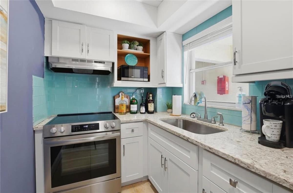 1150 TARPON CENTER DRIVE — photo 41 of 56