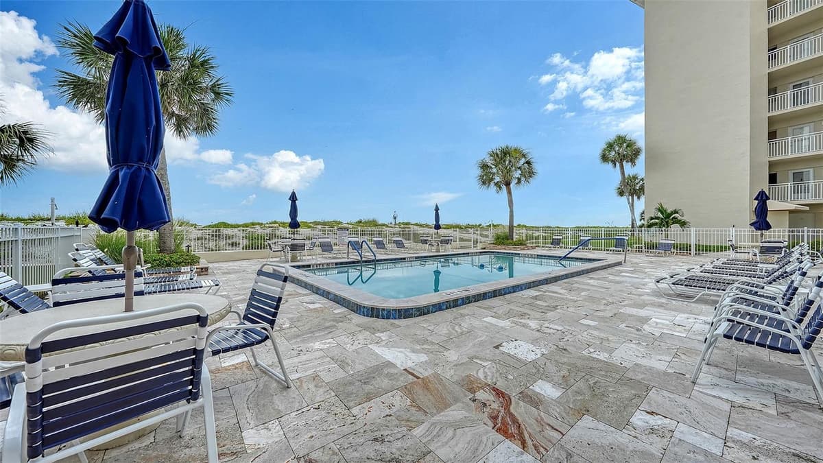 1150 TARPON CENTER DRIVE — photo 33 of 56