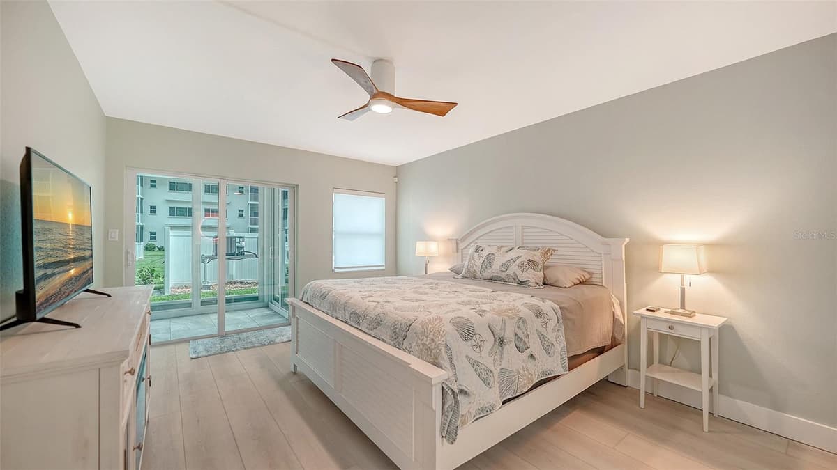 1150 TARPON CENTER DRIVE — photo 18 of 56