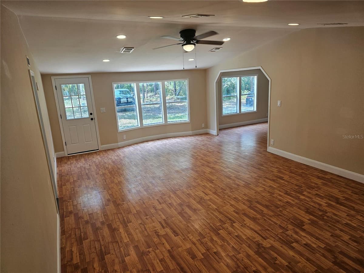 38510 COUNTY ROAD 439 — photo 4 of 27