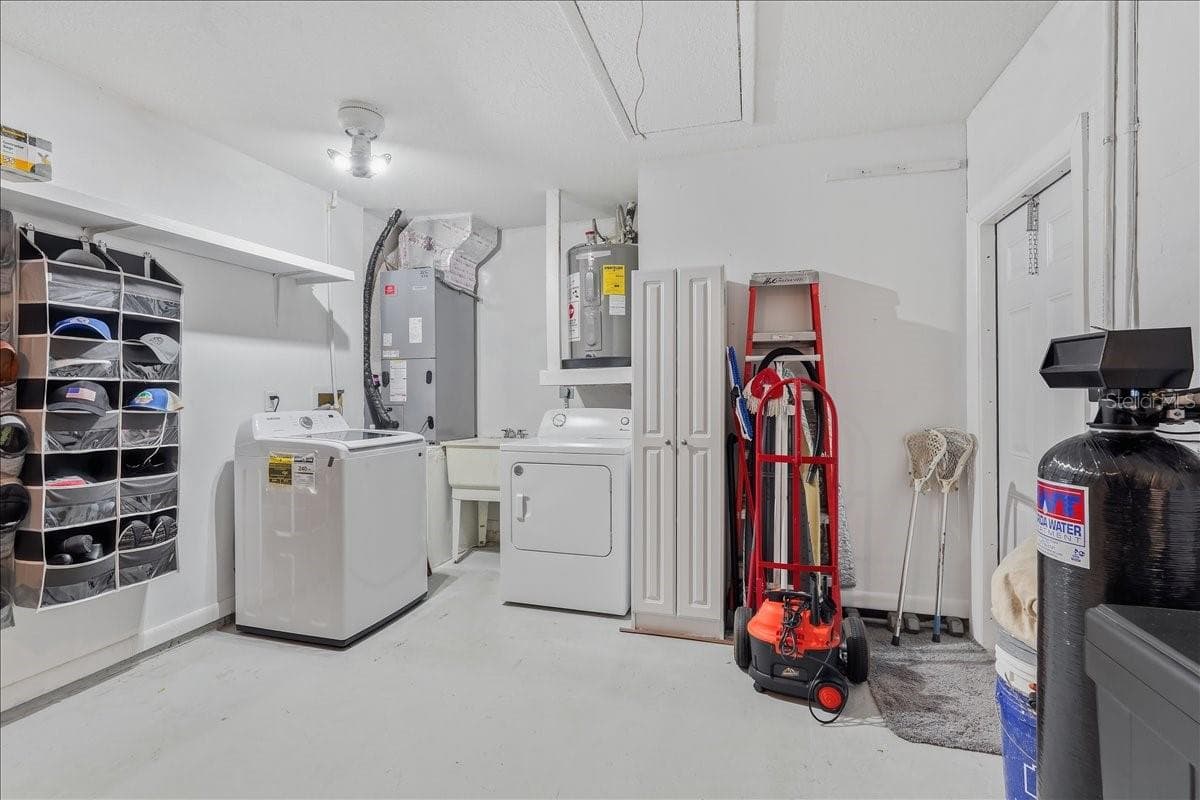 11602 WHITE ASH DRIVE — photo 42 of 58