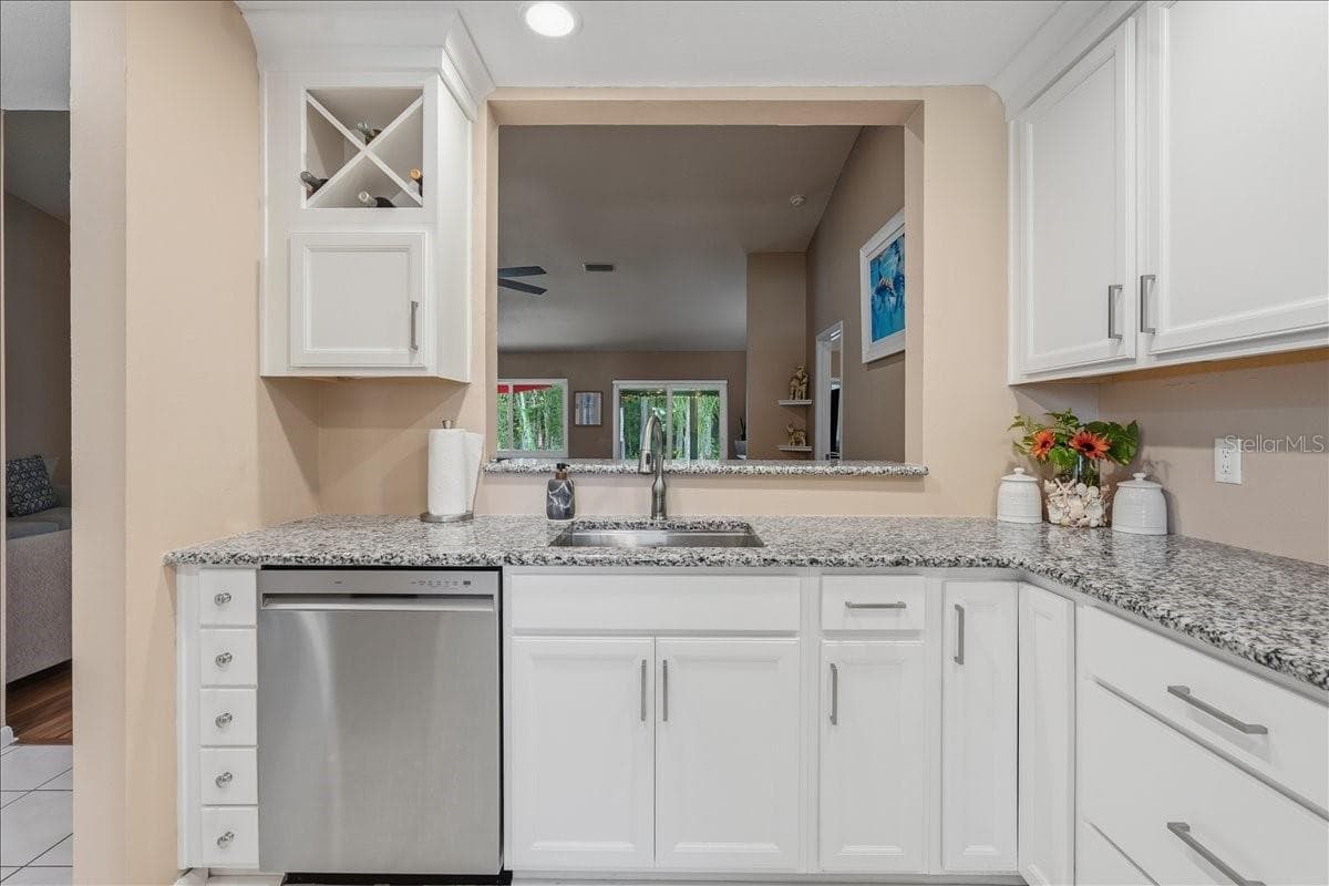 11602 WHITE ASH DRIVE — photo 11 of 58