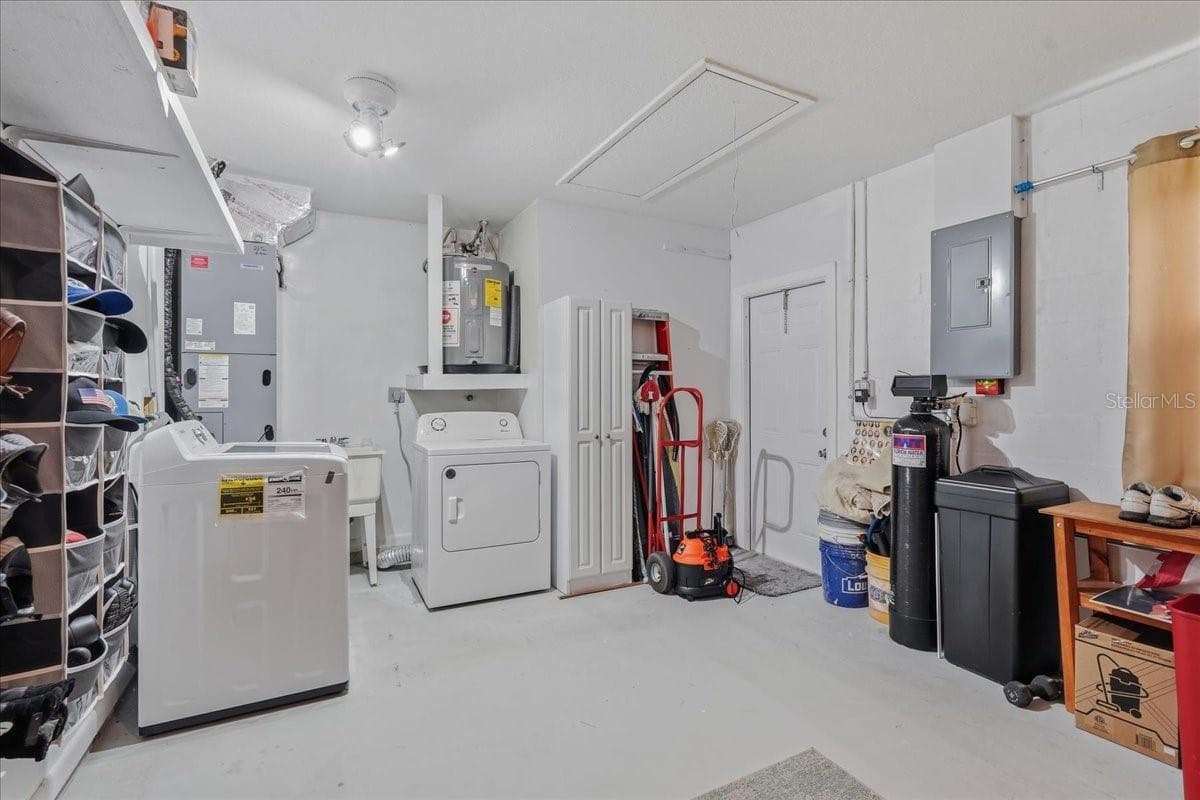 11602 WHITE ASH DRIVE — photo 41 of 58