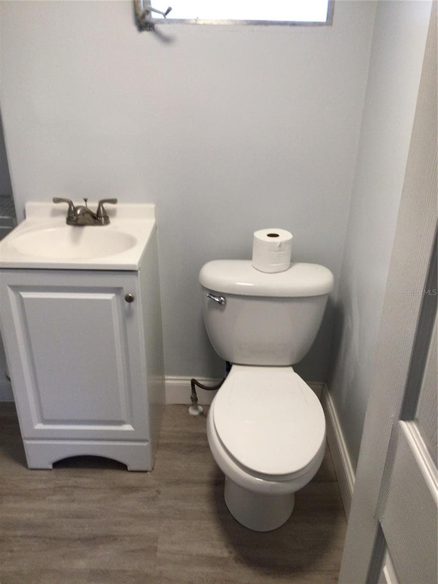 1010 DAKOTA AVENUE — photo 6 of 25