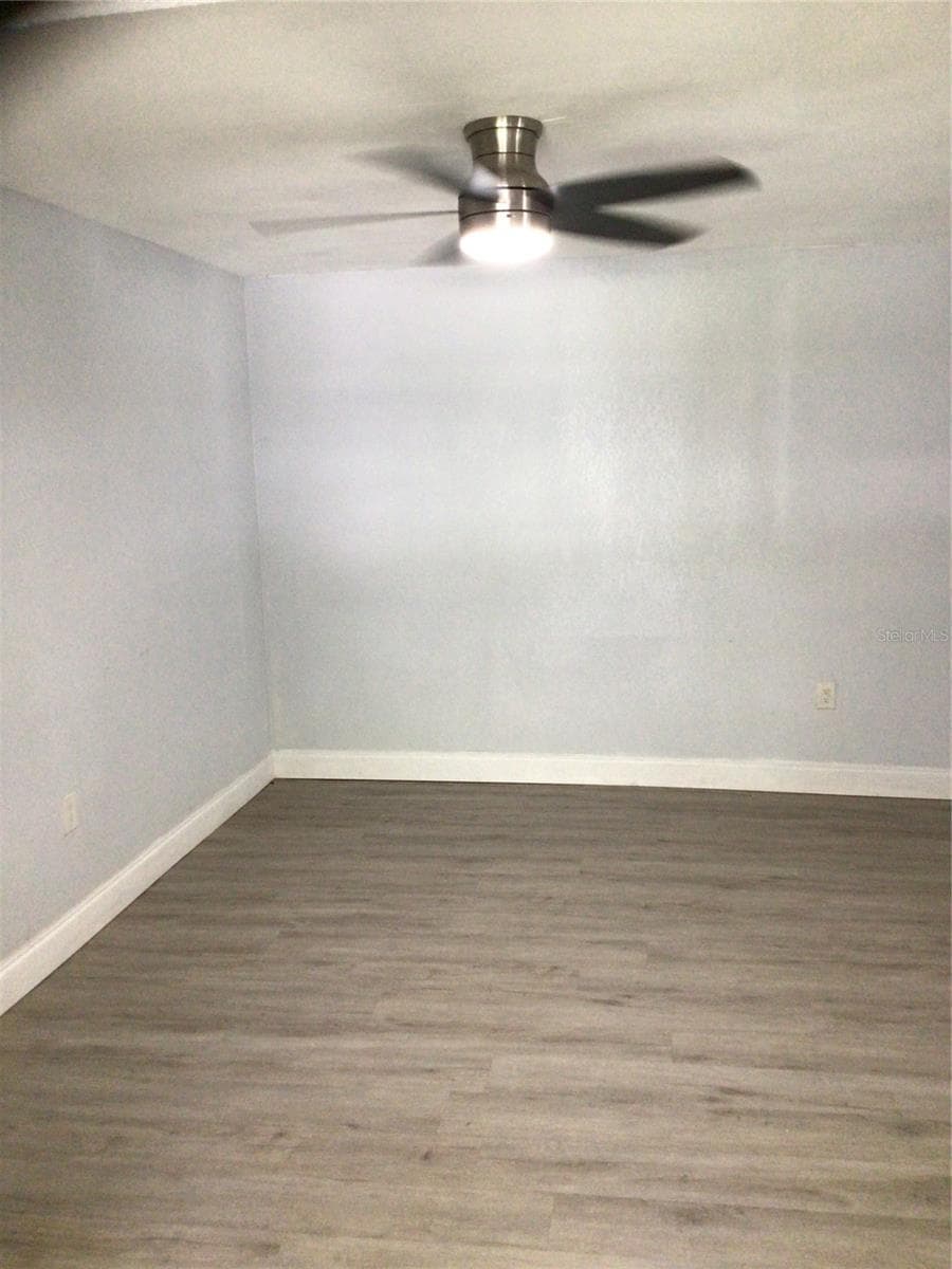 1010 DAKOTA AVENUE — photo 15 of 25
