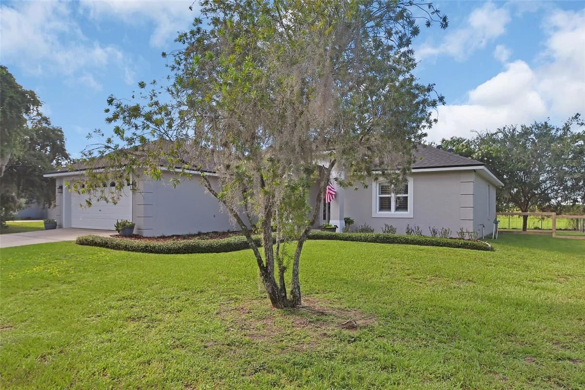 523 KONOMAC LAKE DRIVE — photo 4 of 31
