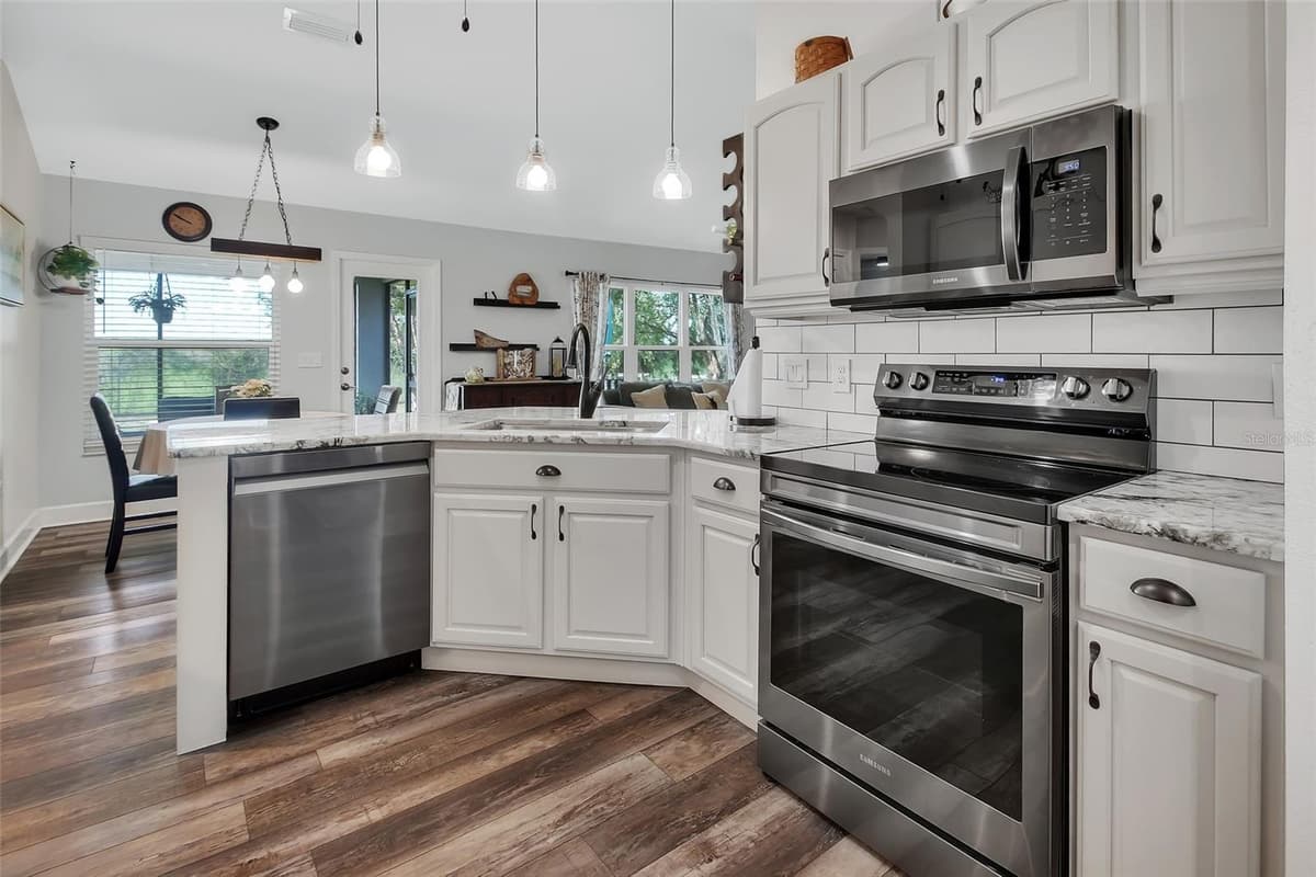 523 KONOMAC LAKE DRIVE — photo 15 of 31
