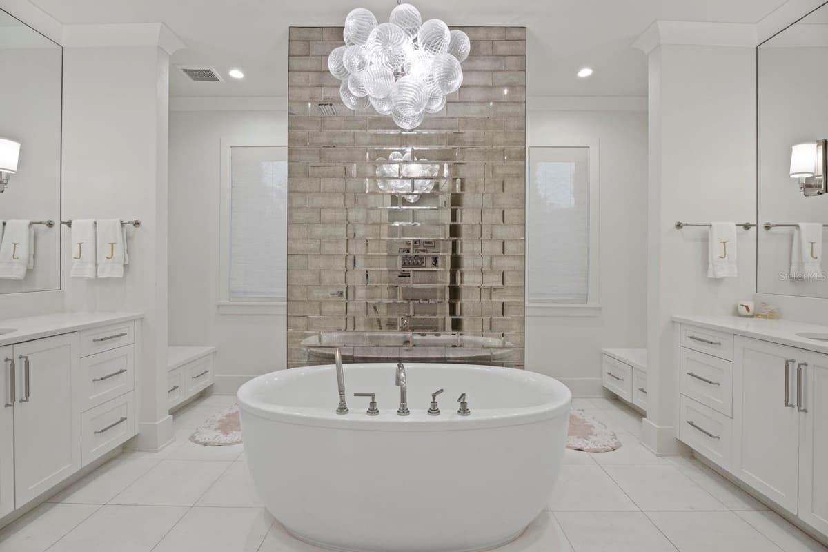 890 PHELPS AVENUE — photo 32 of 69