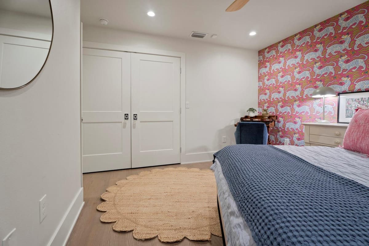890 PHELPS AVENUE — photo 59 of 69