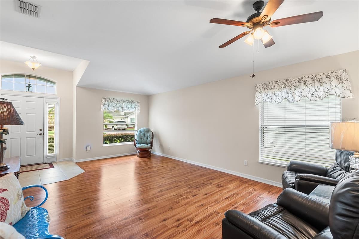 4134 BEDFORD AVENUE — photo 5 of 30