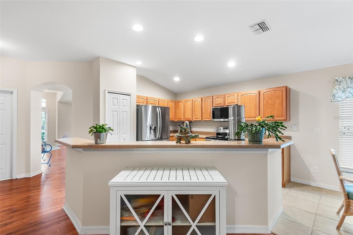 4134 BEDFORD AVENUE — photo 7 of 30