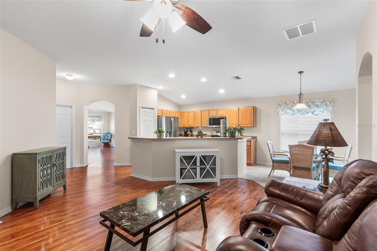 4134 BEDFORD AVENUE — photo 16 of 30