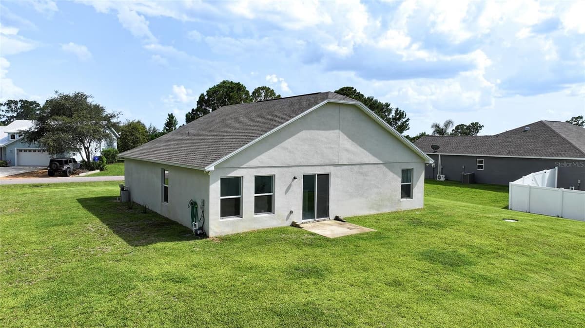 5906 ESCALON DRIVE — photo 8 of 33