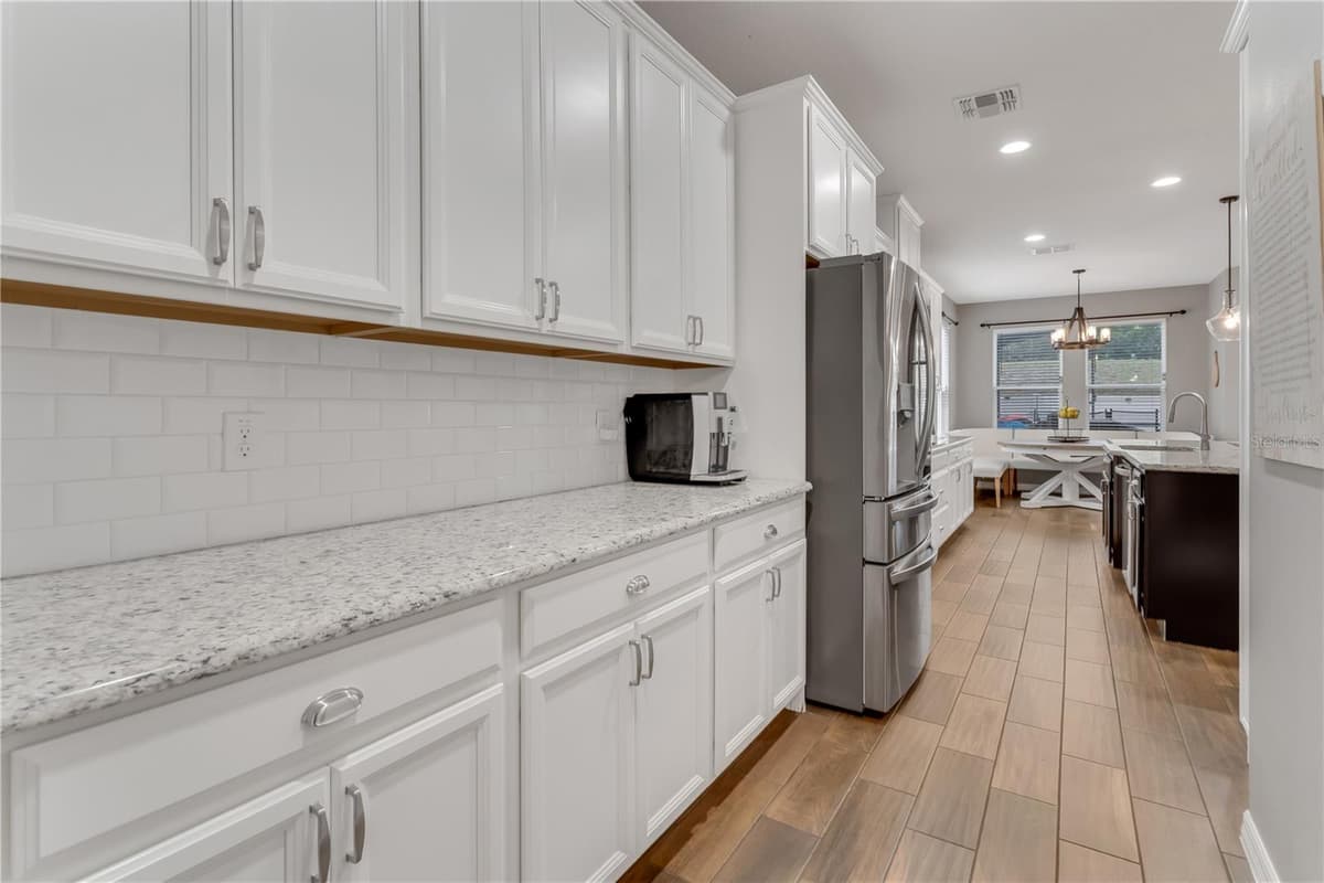 14567 CEDAR HILL DRIVE — photo 14 of 73