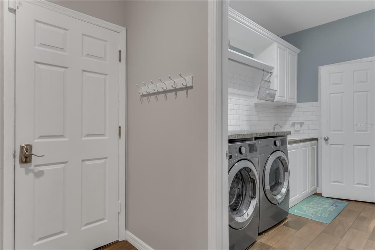 14567 CEDAR HILL DRIVE — photo 31 of 73